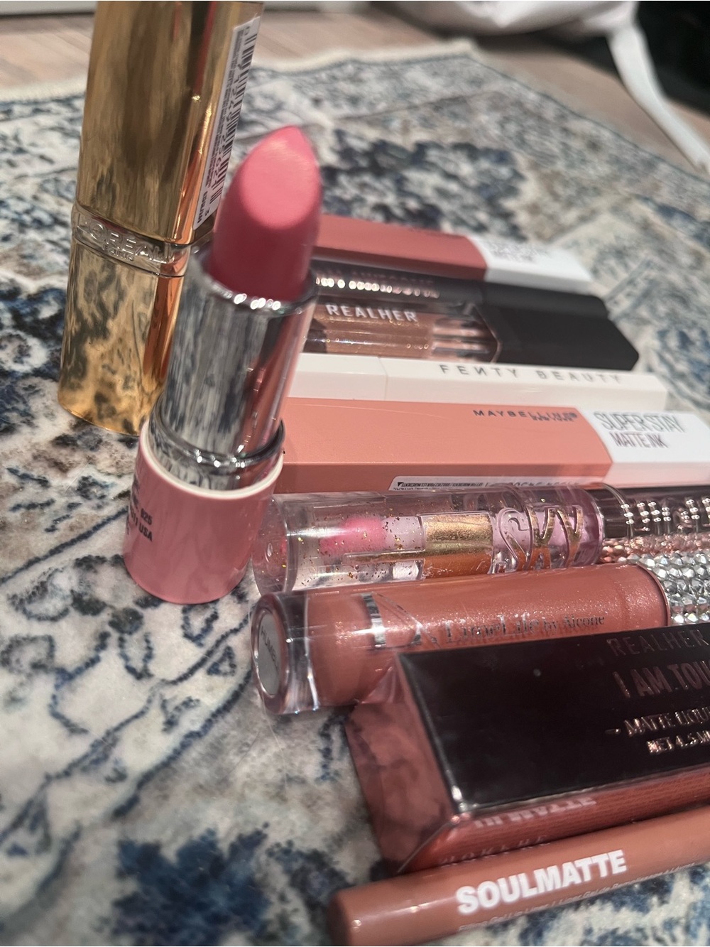Lip Bundle, Fenty Beauty and many more! Used once or never! - Picture 4 of 4